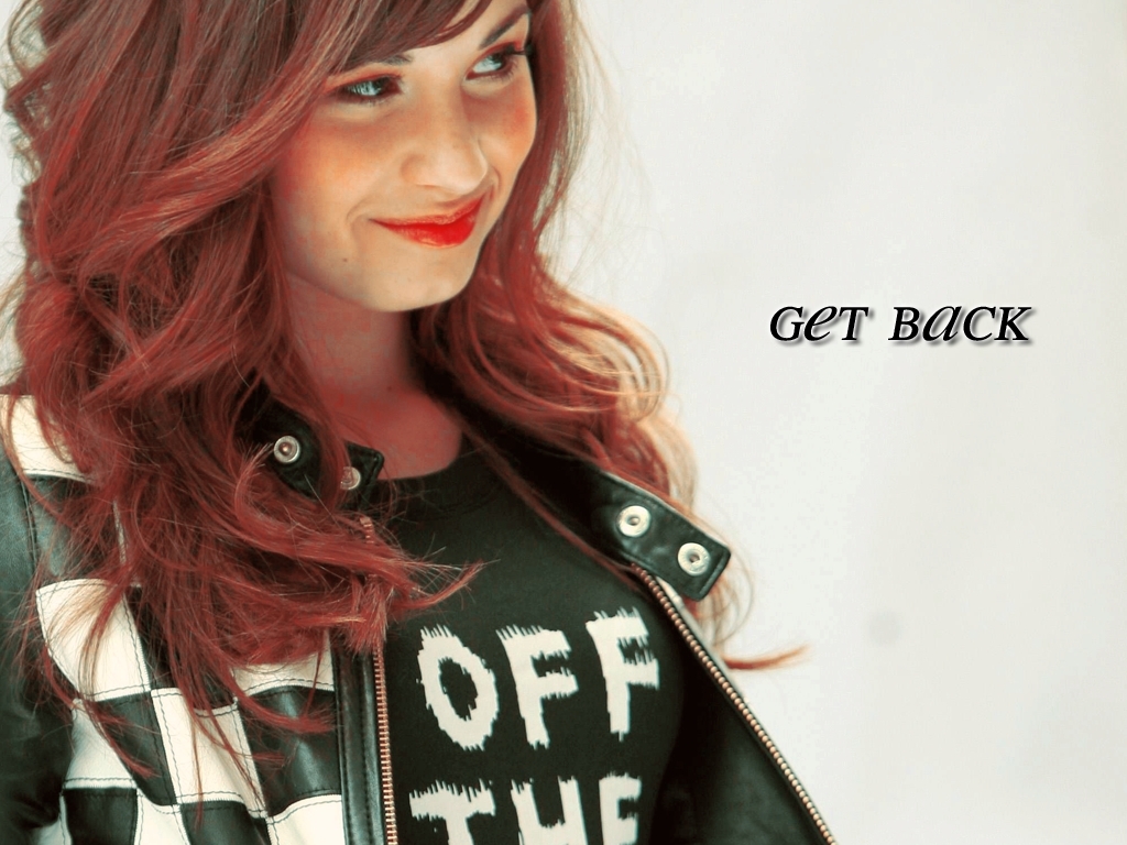 Demi-Lovato-demi-lovato-5412749-1024-768.jpg