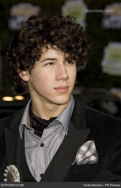 nick-jonas-chevy-rocks-the-future-1UXY9j.jpg
